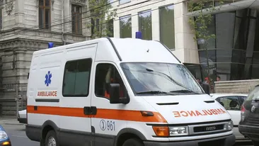 Incident la Eurovision! Un membru al juriului s-a accidentat, dupa ce a cazut de pe scena! La fata locului a ajuns salvarea!