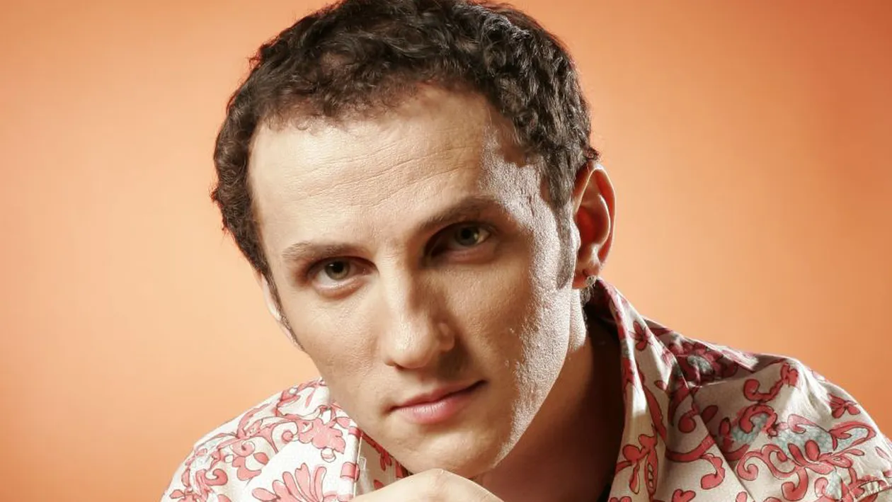 Mihai Traistariu le-a dat mari emotii fanilor! Uite cum arata parul artistului in aceasta dimineata