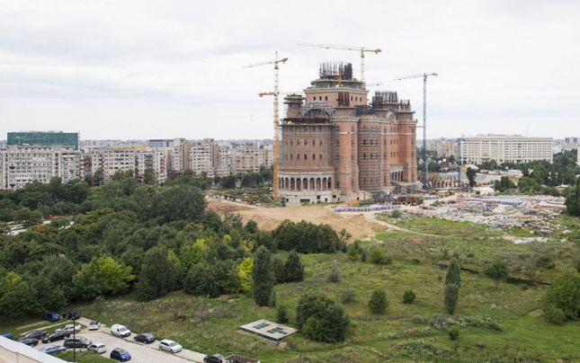 FOTO. În ce stadiu se află lucrările la Catedrala Mântuirii Neamului cu doar cinci zile înainte de sfințire. Imagini din interior