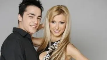 Ce se intampla, in realitate, intre Andreea Balan si Petrisor? Uite cum se comporta cei doi in spatele scenei! Imagini graitoare