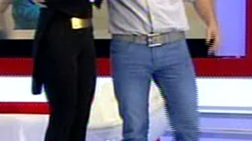 Loredana poarta pantofi invizibili. Uite-i cum arata si afla cat de comozi sunt