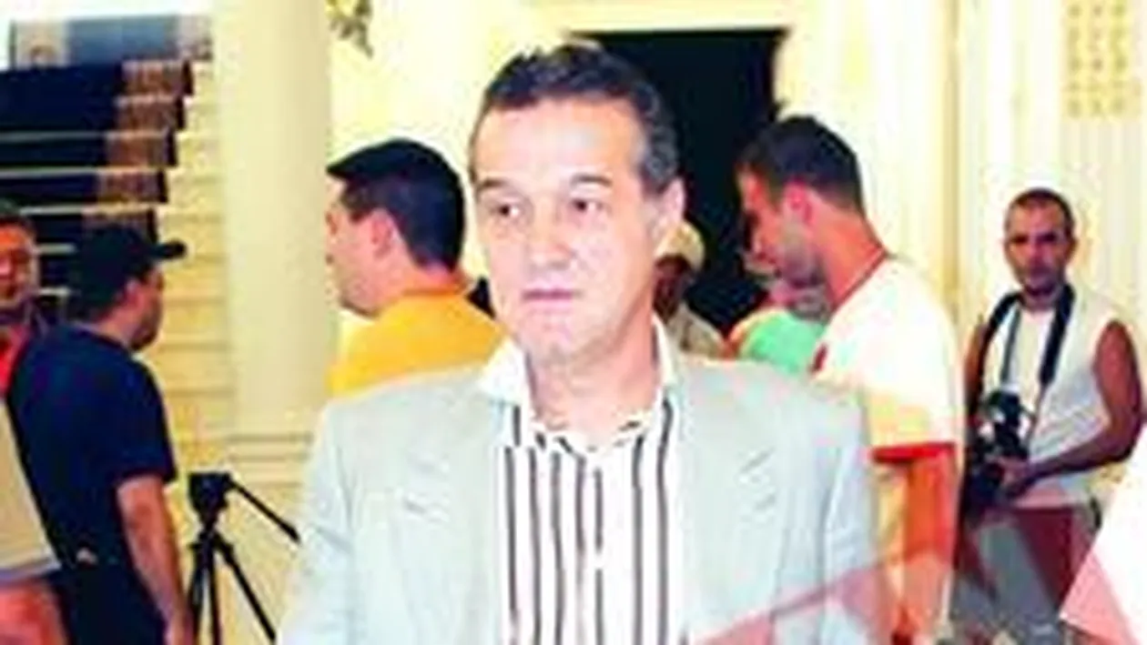 Mircea, vreun semn de la Gigi?