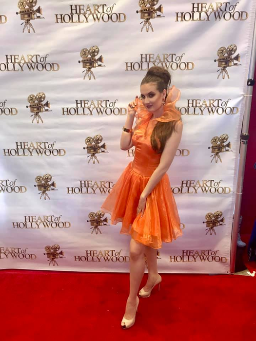 Daniela, nepoata lui Brânzoi din Las Fierbinți, este un apreciat model în Los Angeles