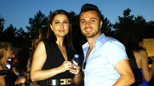 I s-a vazut TOT! Gabriela Cristea, cu lenjeria intima la vedere la nunta Oanei Roman! Vezi ce rochie a imbracat