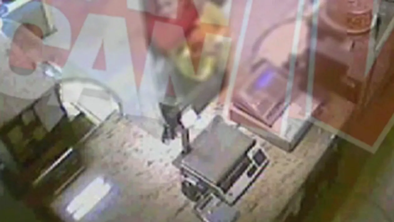 VIDEO Jaf armat la cofetarie