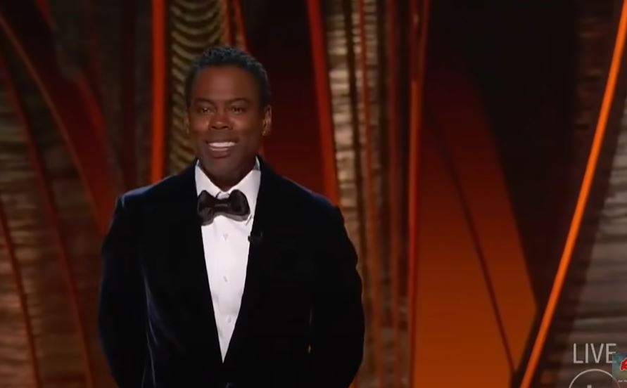 Momentul de la Oscar 2022 pe care nu îl vor uita! Will Smith l-a lovit pe Chris Rock pe scenă, după o glumă făcută pe seama soției