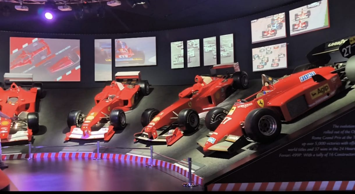 Check in | Experiența Ferrari. Cât costă și cum arată muzeele dedicate Formulei 1