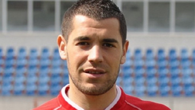 El e noul Claudiu Raducanu! Un FOTBALIST roman a fost ridicat de mascati! Este acuzat de infractiuni informatice!