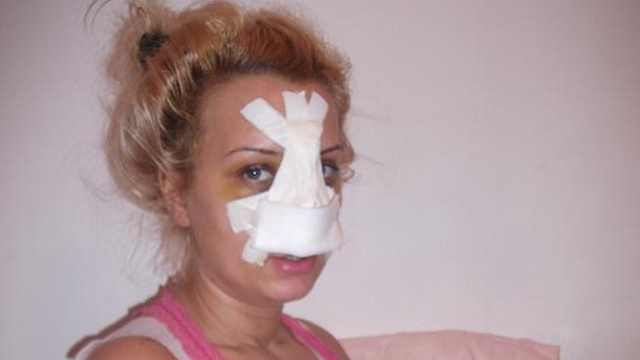 Razboi pe fata in showbiz! Ratoi, fostul iubit al Sanzianei Buruiana, a injurat-o in trafic pe Simona Trasca si vrea sa o bata