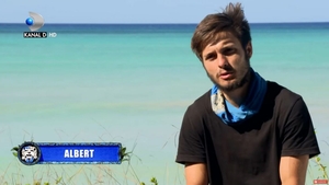 Albert Oprea, îndrăgostit de una dintre colege: “Este fata perfectă”. Cine este blonda alături de care a fost filmat în tandrețuri | VIDEO
