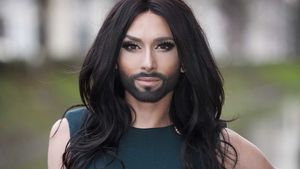 Imagini în premieră. Cum arăta Conchita de România în liceu. ”Era un băiat normal…”