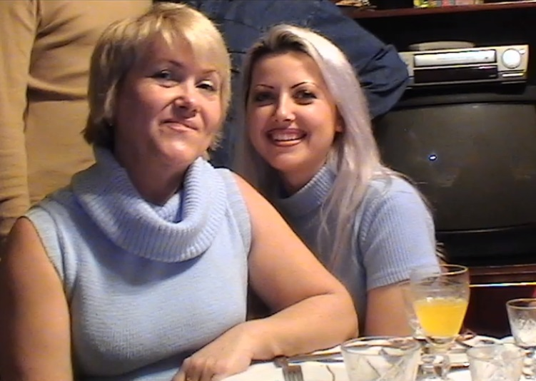 Irina Pavlenco, în lacrimi după ce mama ei a fost operată de pe creier. Constanța a aflat că are o tumoră, după ce a făcut accident vascular