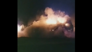 Accident urmat de incendiu în Argeș. Șoferul a ieșit în ultimul moment | VIDEO