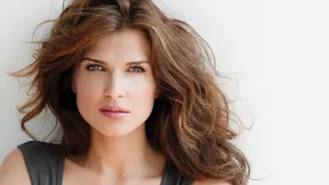 Imagini fara perdea! Cand se afla la munca, uita de cochetarie! Monica Birladeanu, fara pic de machiaj, imbracata banal