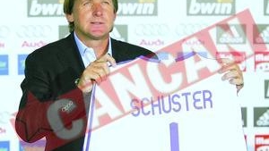 Schuster, trei ani galactic-sef