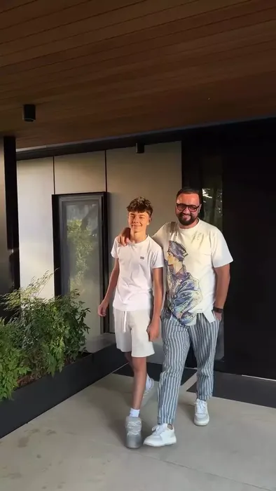 Ca la Hollywood! Cum arată studioul făcut special de Andra și Cătălin Măruță pentru David și Eva. Noi imagini din casa de 1.000.000 de euro