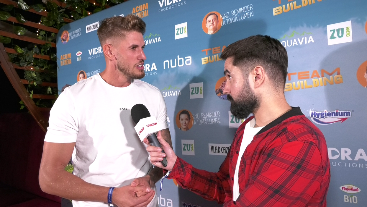 Alex Delea: "Ne-am așezat la o masă, ne-am așezat la mai multe mese, «Băi, Elena, ce mai faci, cum mai ești?». La fel, și ea m-a întrebat: «Ce mai faci?», zic «Bine, dacă tu faci bine, hai să facem bine în continuare!»" (Foto: captură video)