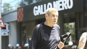 Durerea unui mare actor! Tras pe dreapta, Mitica Popescu inca mai asteapta sa primeasca un semn de la TVR.