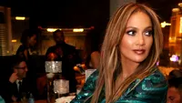 Abia s-a despărţit de iubitul cu 18 ani mai tânăr, dar n-a durat mult până s-a aflat: JENNIFER LOPEZ se iubeşte cu un bărbat celebru! 