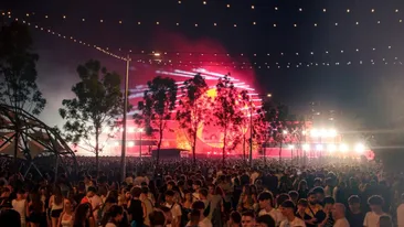 BEACH, PLEASE! 2026 a deschis oficial NIBIRU în fața a 90.000 de oameni și a dat startul celei mai mari ediții din istoria festivalului