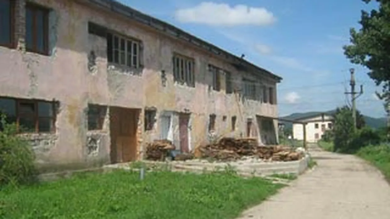 Un muncitor din Dambovita a murit dupa ce a cazut de la cinci metri