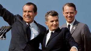 Nicolae Ceaușescu nu avea niciodată bani la el. Care era obiectul ce nu lipsea niciodată din buzunarul lui