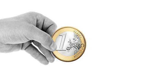 Curs valutar BNR, 23 decembrie 2025. Cât a ajuns să coste un euro, cu 2 zile înainte de Crăciun