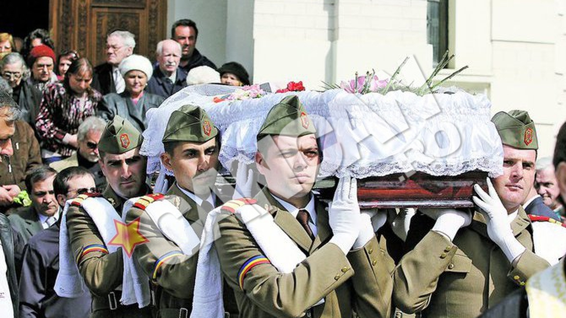 Inmormantat cu onoruri militare! Ion Lucian se odihneste langa Emil Hossu