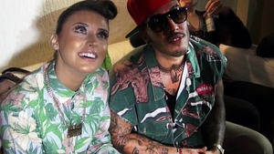Se prefac sau s-au impacat? Antonia si Velea s-au distrat impreuna la ziua de nastere a unui prieten chiar sub ochii lui Smiley