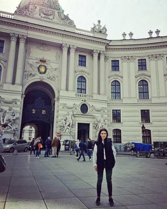 Bianca Neagu, micuţa actriţă din "Numai iubirea", s-a transformat într-o tânără superbă