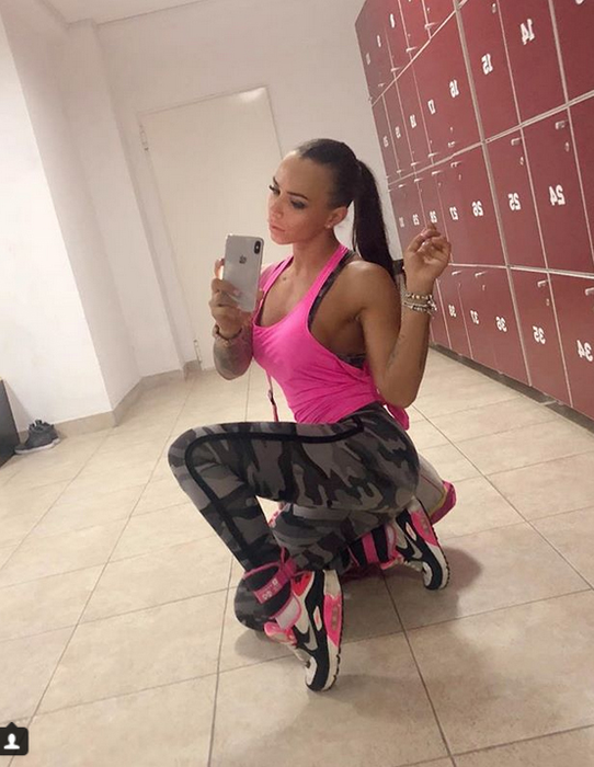 Cât câștigă una dintre cele mai bine cotate animatoare de la noi! Jessica este o adevărată bombă sexy: ”Nu mi-e rușine, este o muncă cinstită și grea!”