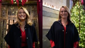 Andreea Esca, cu un decolteu amețitor pe covorul roșu la TIFF. Rar o vezi așa pe știrista de la PRO TV!