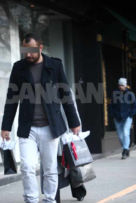 Merge prin Bucureşti într-un anonimat aproape total! Primele imagini de paparazzi cu o prinţesă adevărată! MARINA STURDZA e şcolită la faimoasa ”Belle Arte” şi e prietenă cu Giorgio Armani, Karl Lagerfeld, Ralph Lauren sau Oscar de la Renta