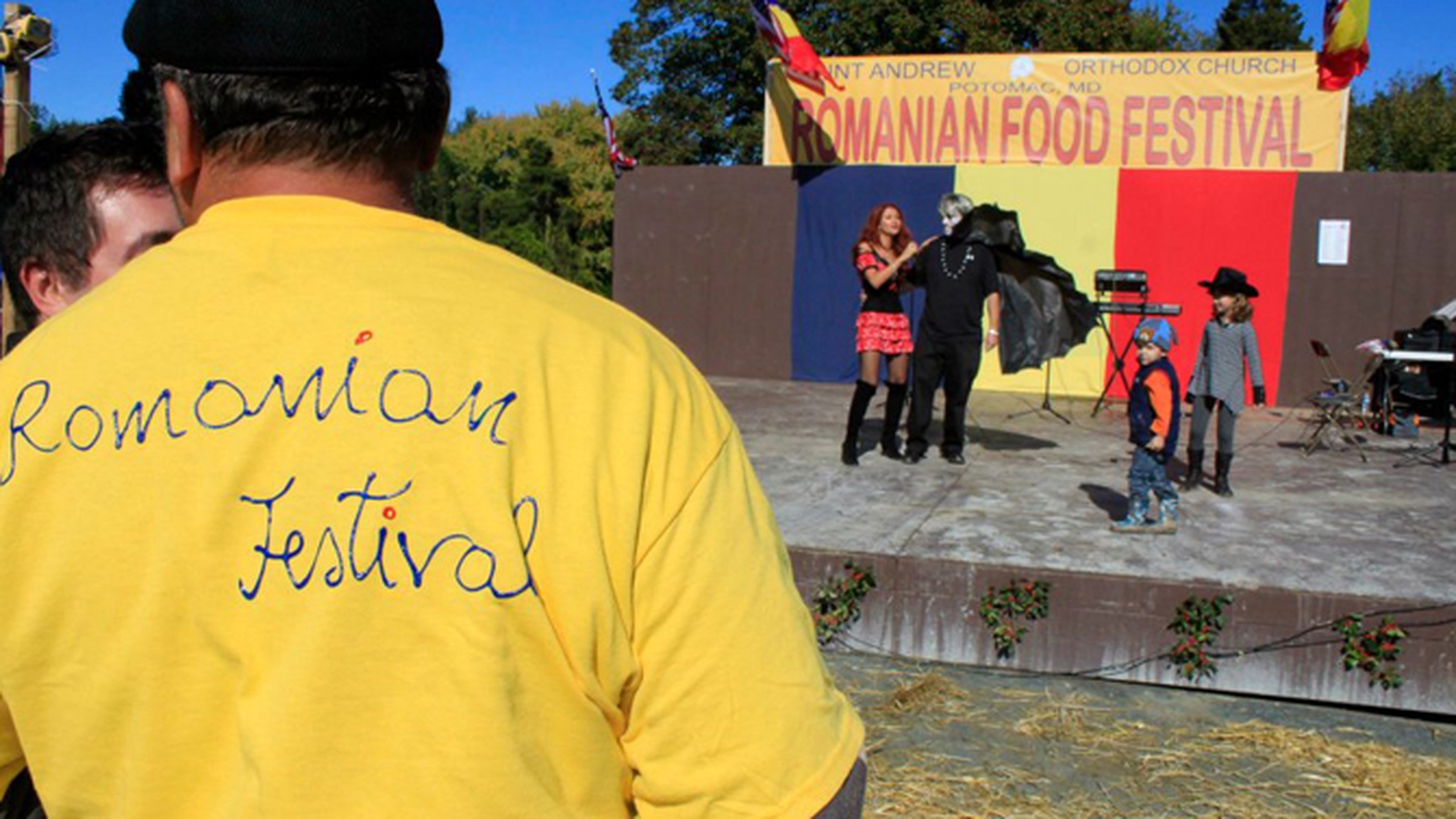 Ana Maria Ferent a facut show la Romanian Food Festival din America alaturi de Dracula!