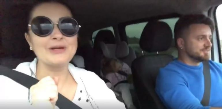 Gabriela Cristea a făcut “incendiu” pe contul personal de socializare. Mămicile au luat-o la rost. Care a fost motivul
