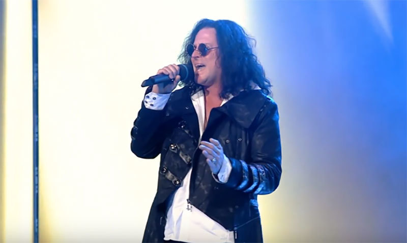 Aurel Dincă a făcut spectacol la "Eurovision 2018" cu melodia "Fire in the sky"