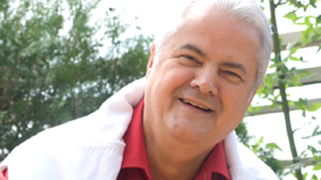 Politistii vor ridica toate armele din casa lui Adrian Nastase! Fostul prim-ministru detine aproximativ 20 de arme!