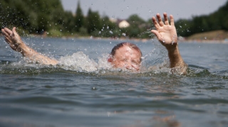 Un copil de 14 ani a disparut in mare, la Costinesti!