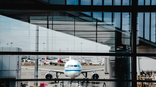 Compania aeriană care anulează rutele de pe Aeroportul Otopeni. Destinațiile erau preferate de români