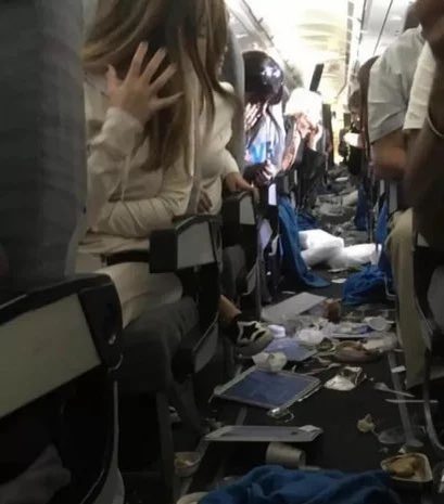 Clipe de coșmar la bordul unei aeronave Sursă foto: Twitter