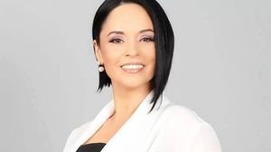 Andreea Marin s-a făcut BLONDĂ: ”Am 42 de ani si toata aceasta zi de nastere imi doresc sa fie ca o joaca”