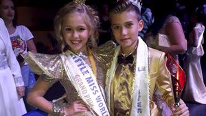 Un copil de 10 ani din Medgidia, cel mai frumos băiat din lume! Mario Fabian Busuioc a fost premiat la concursul Little Mister United World, Grecia 2017