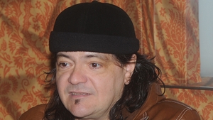 La trei saptamani dupa operatia pe creier, Leo Iorga a participat la primul sau eveniment! Merge in carje, dar…