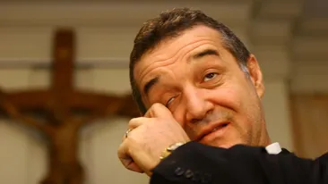 Gigi Becali şi-a făcut stână de oi în Pipera! Imagini de colecţie cu latifundiarul în postură de cioban