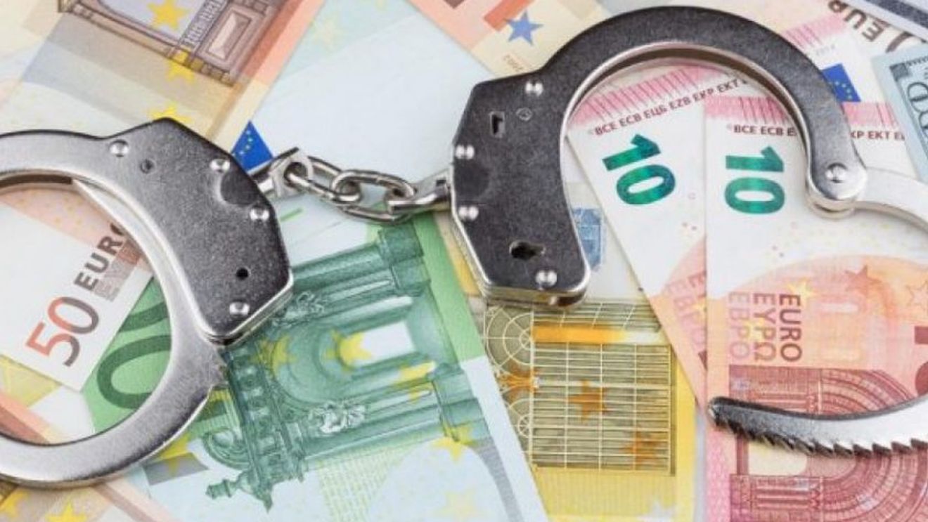 Un ieșean a fost condamnat la 6 ani și 10 luni de închisoare pentru evaziune fiscală. Cum a reușit bărbatul să păcălească autoritățile de aproape 200 de ori