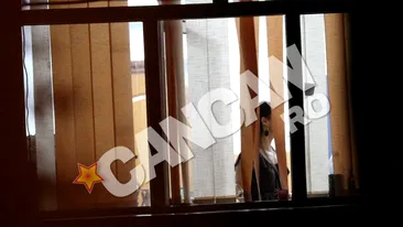 Abateri in sectorul 3 si dupa incheierea votului! Dezinteresati, responsabilii cu numararea voturilor de la Scoala 78 incalca legea: au rupt sigiliile de la geamuri ca sa poata fuma!