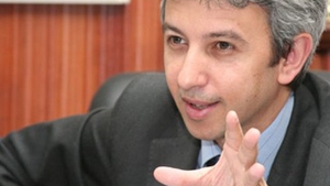 Asculta cantecul lui Dan Diaconescu: "Ma dusei sa trec Oltchimul"