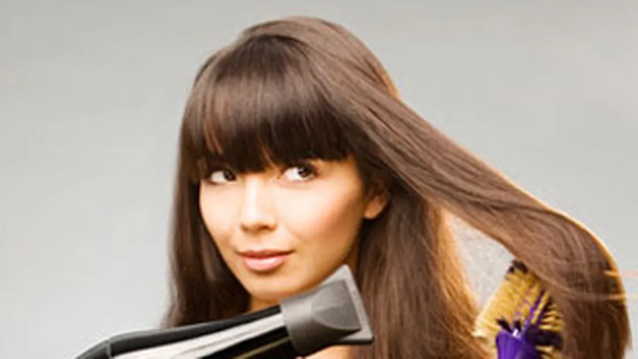 Adevarul despre uscatorul de par - Iti distruge suvitele sau nu?