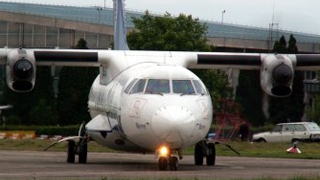 Un avion este blocat pe Aeroportul Otopeni de mai bine de 4 ore!