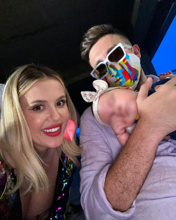 Emily Burghelea, alături de Andrei și fiica lor / Sursă foto: CANCAN.RO